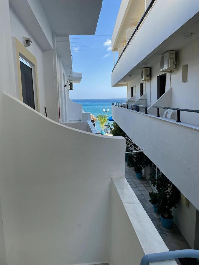 Giant Woman Apartment Tsoutsouros  Luaran gambar