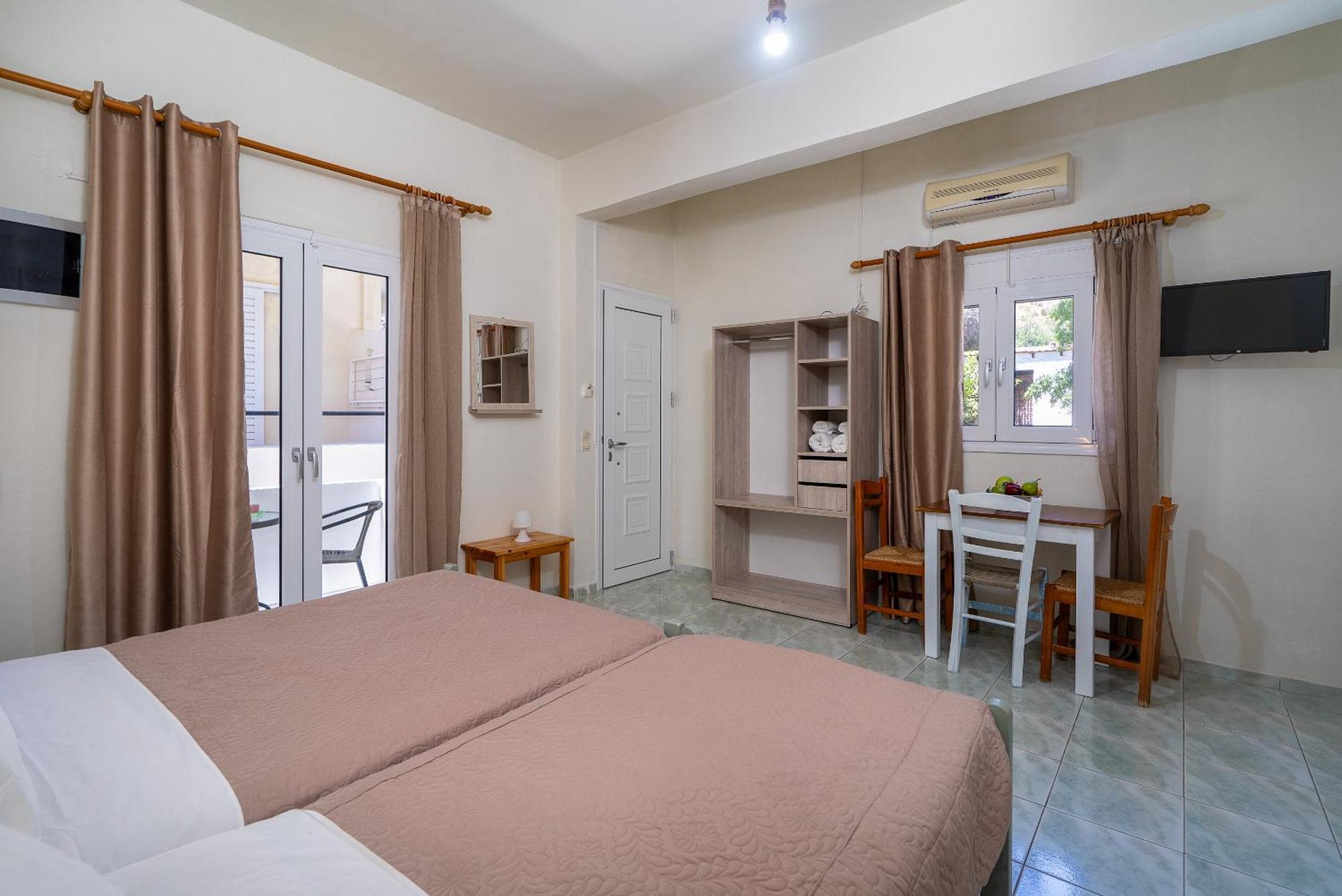 Giant Woman Apartment Tsoutsouros  Luaran gambar