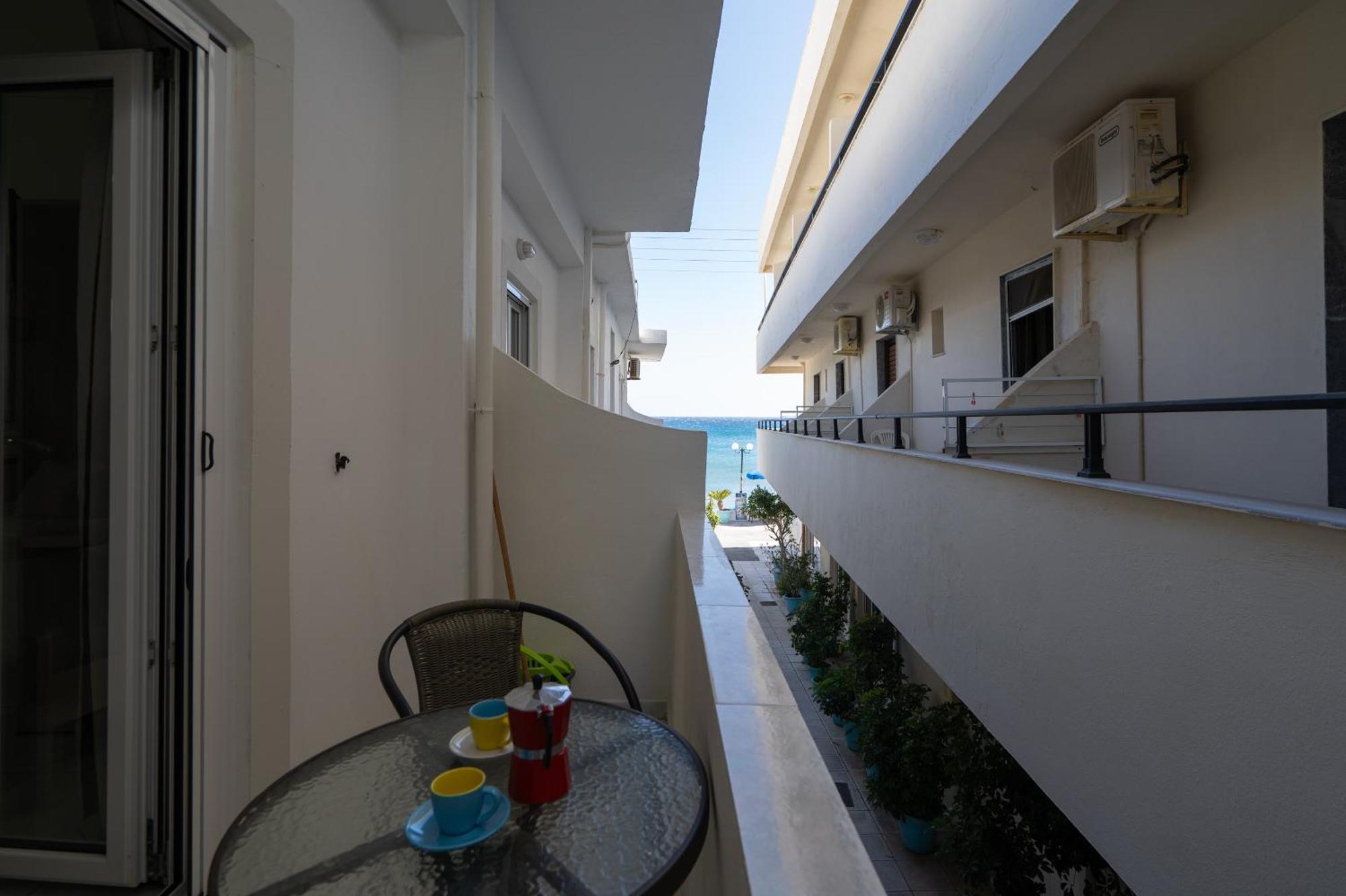 Giant Woman Apartment Tsoutsouros  Luaran gambar