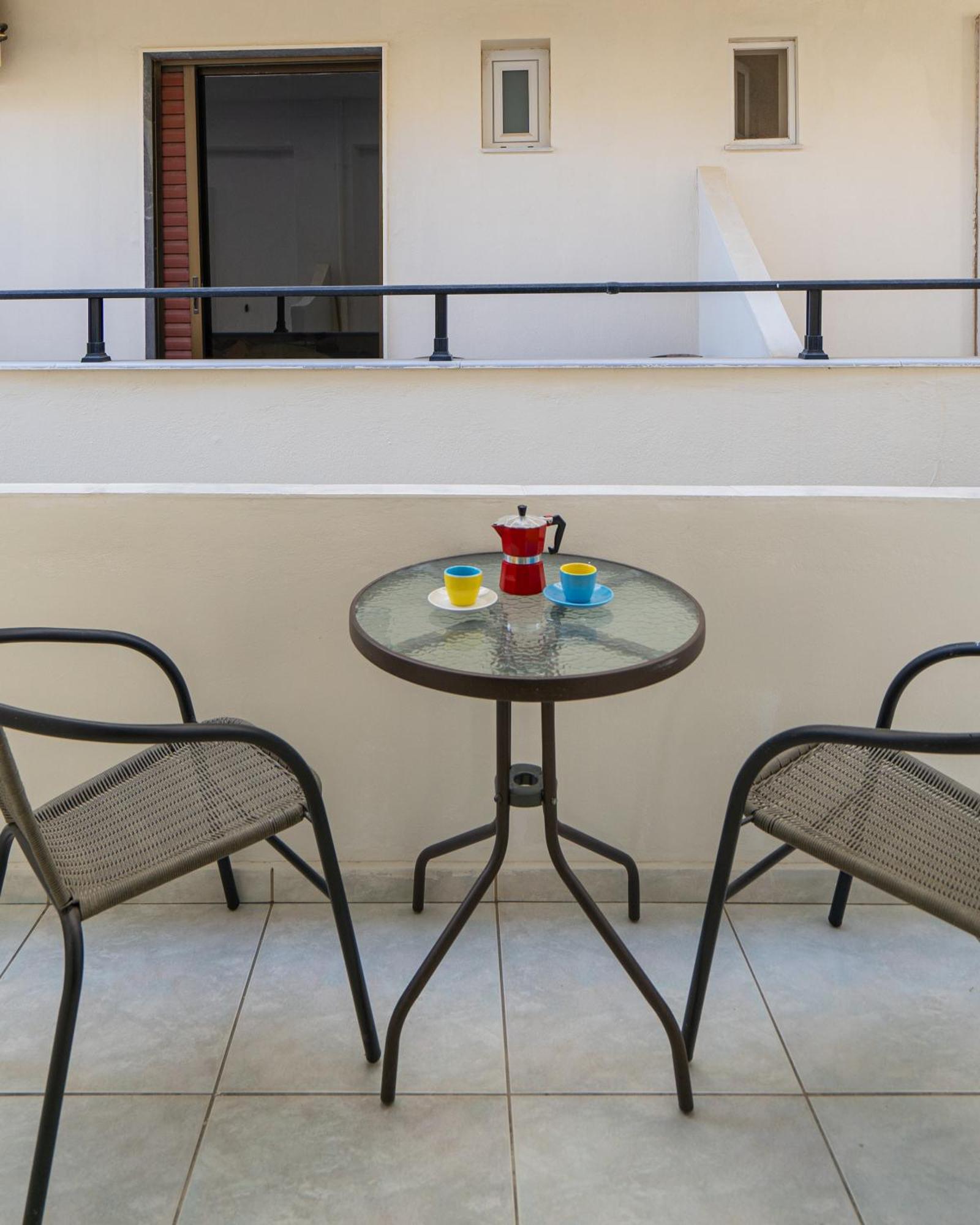 Giant Woman Apartment Tsoutsouros  Luaran gambar